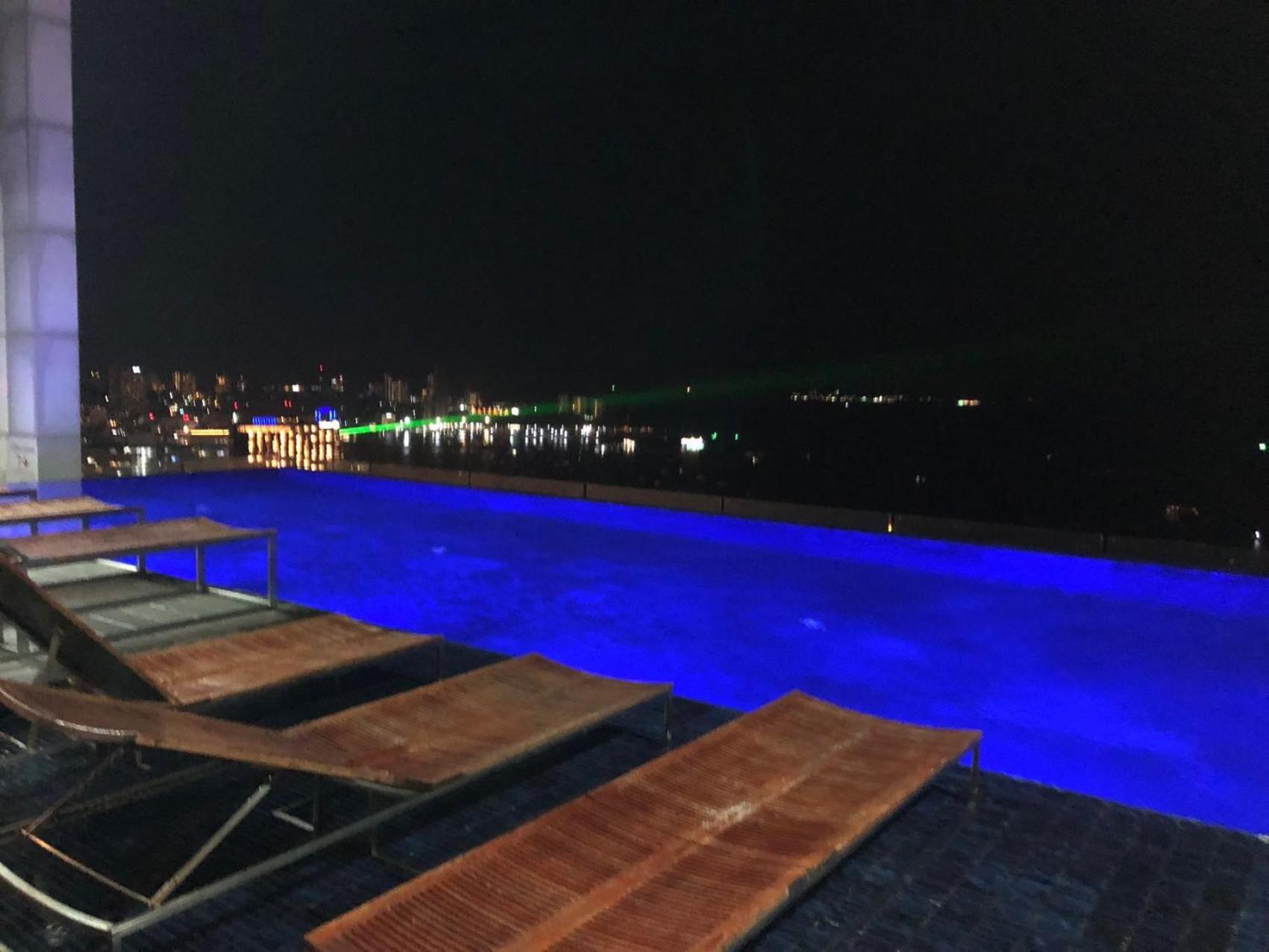 芭提雅fnb Central 无边泳池 Pattaya Ngoại thất bức ảnh